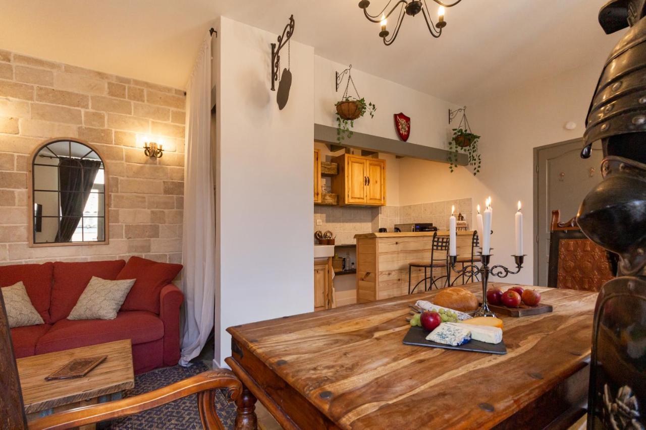 Le Secret De La Taverne - Netflix/Wifi - Chasse Aux Tresor A L'Interieur Carcassone Kültér fotó